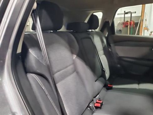 Used 2022 Nissan Rogue SV image 15