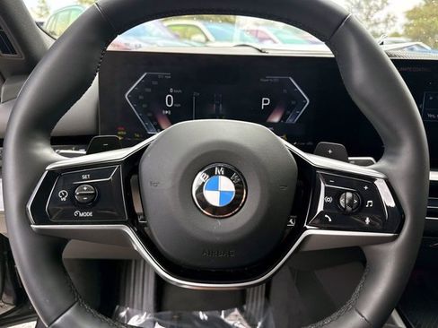 Used 2025 BMW 530i xDrive AWD/4WD image 30