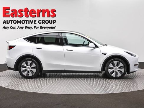 Used 2023 Tesla Model Y Long Range AWD/4WD image 4