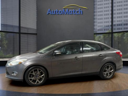 Used 2013 Ford Focus SE FWD image 6