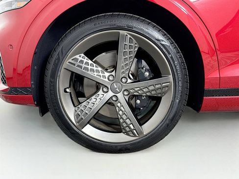Used 2024 Genesis GV70 3.5T Sport w/ Sport Advanced Package AWD/4WD image 31