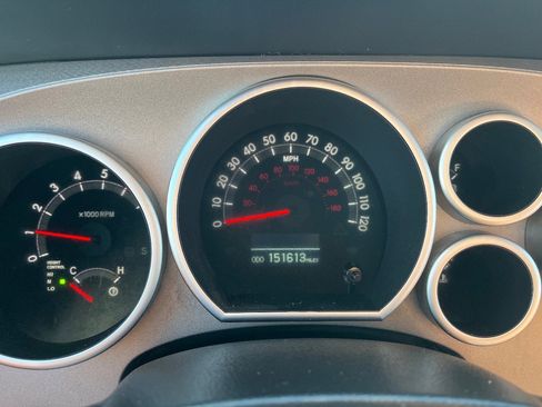 Used 2012 Toyota Sequoia Platinum image 22