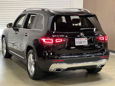 Used 2020 Mercedes-Benz GLB 250 image 18