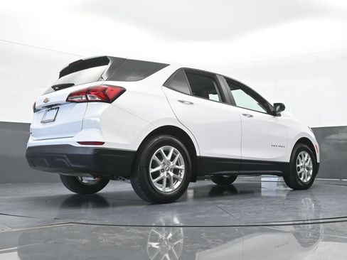 Used 2024 Chevrolet Equinox LS w/ Driver Confidence II Package FWD image 54