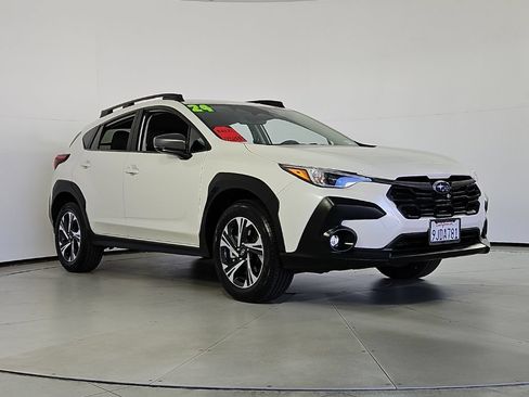 Certified 2024 Subaru Crosstrek 2.0i Premium w/ Crosstrek Mirror Package AWD/4WD image 4