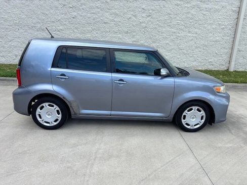 Used 2011 Scion xB image 21