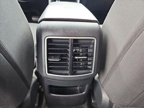 Used 2023 Kia Sportage LX image 17