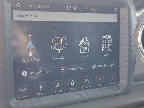 Used 2018 Jeep Wrangler Unlimited Sahara image 27