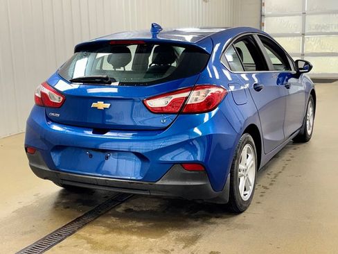 Used 2017 Chevrolet Cruze LT FWD image 5
