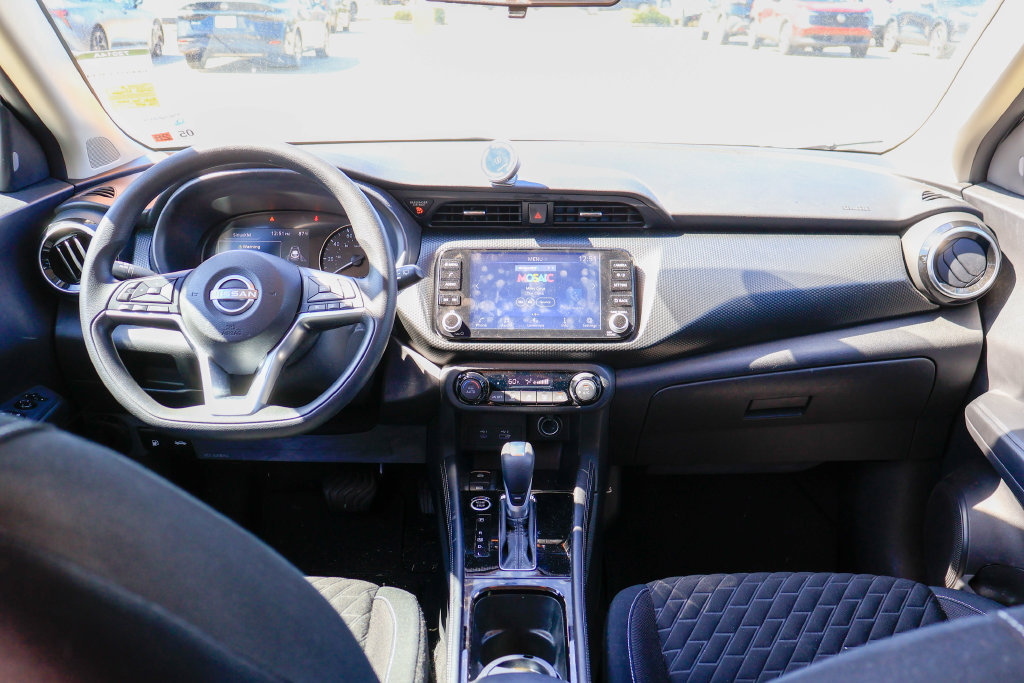 Used 2022 Nissan Kicks SV FWD image 6