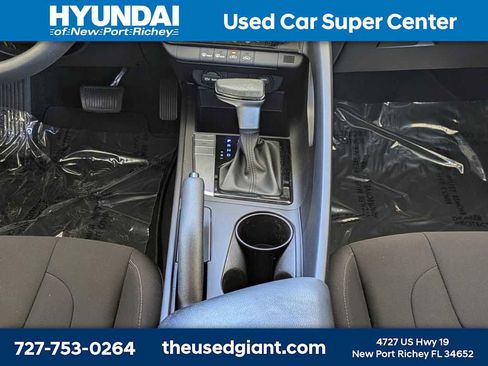 Used 2023 Hyundai Elantra SEL FWD image 18