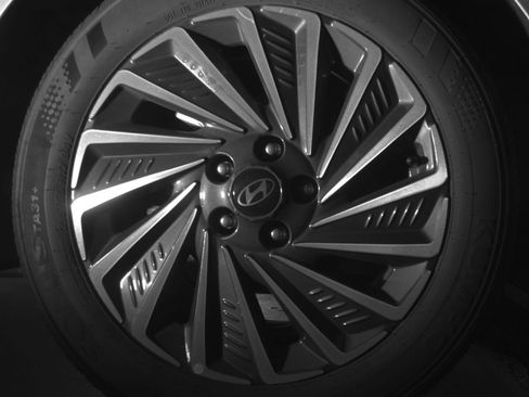 Used 2025 Hyundai Sonata SEL FWD image 18