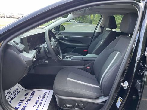 Certified 2024 Hyundai Sonata SEL w/ Convenience Package FWD image 15