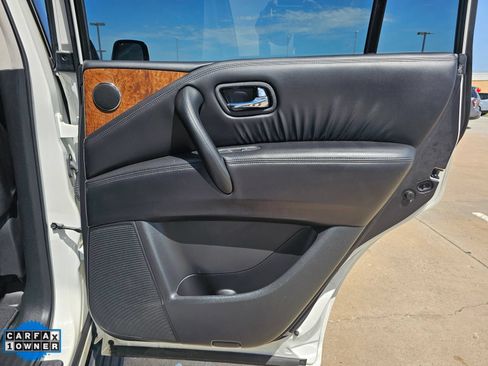Used 2024 Nissan Armada SL w/ Captain's Chairs Package AWD/4WD image 39