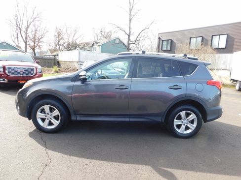 Used 2013 Toyota RAV4 XLE AWD/4WD image 22