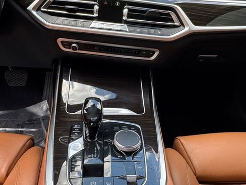 Used 2019 BMW X7 xDrive40i w/ Premium Package AWD/4WD image 24