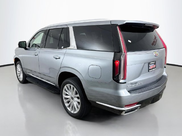 Used 2024 Cadillac Escalade Luxury AWD/4WD image 5