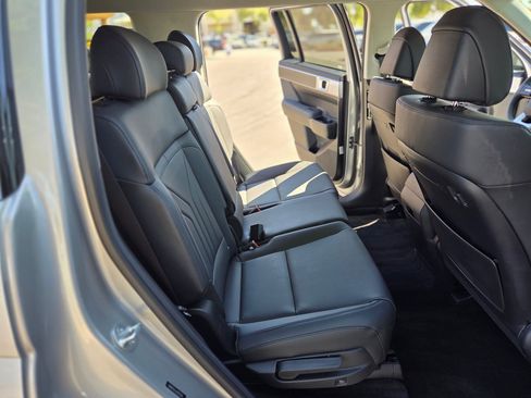 Certified 2025 Hyundai Santa Fe SEL image 20