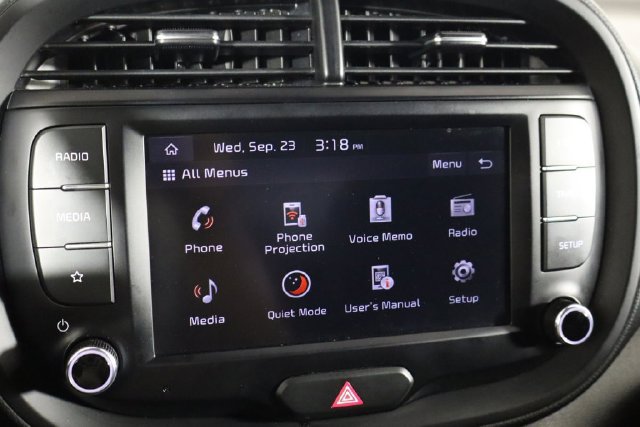 Used 2024 Kia Soul LX w/ LX Technology Package FWD image 33