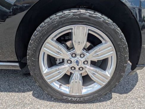 Certified 2023 Ford Expedition Platinum AWD/4WD image 11
