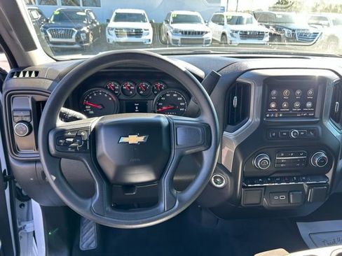 Certified 2025 Chevrolet Silverado 1500 Custom image 17