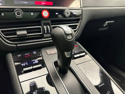 Used 2024 Porsche Macan GTS image 12