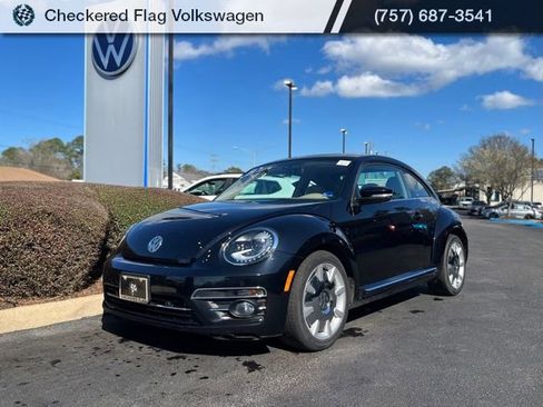 Used 2019 Volkswagen Beetle 2.0T SE image 1