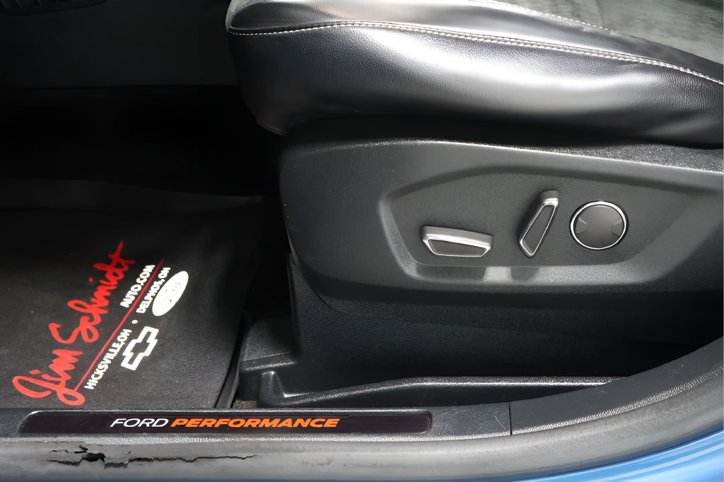 Used 2019 Ford Edge ST w/ Equipment Group 401A AWD/4WD image 19