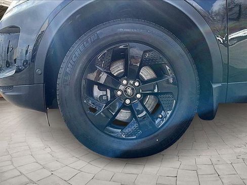 Used 2021 Land Rover Discovery Sport S image 8