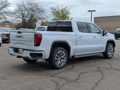 New 2026 GMC Sierra 1500 Denali w/ Denali Reserve Package AWD/4WD image 17