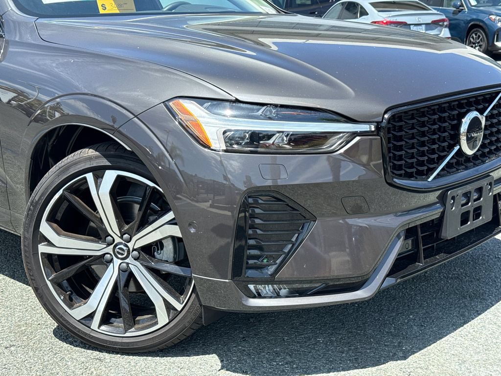 Used 2023 Volvo XC60 B5 Ultimate w/ Climate Package AWD/4WD image 6