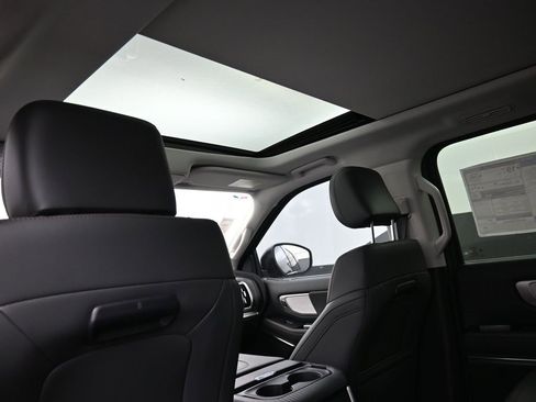 New 2025 Ford Expedition Active image 2