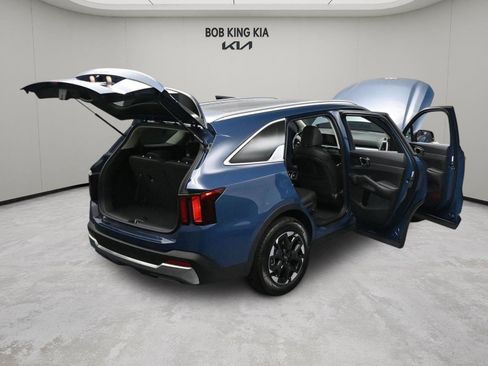Used 2026 Kia Sorento S w/ S Panoramic Sunroof Package FWD image 10