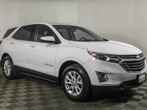 Used 2018 Chevrolet Equinox LT image 12