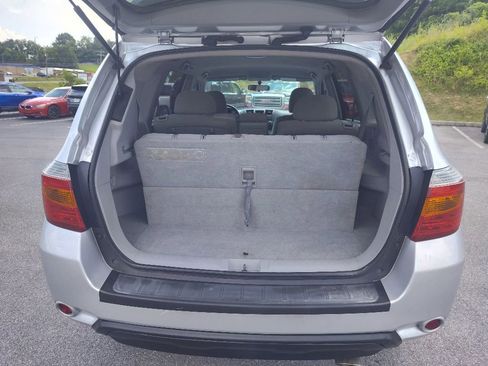 Used 2010 Toyota Highlander Sport image 12