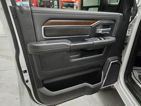 Used 2024 RAM 2500 Laramie w/ Safety Group AWD/4WD image 15