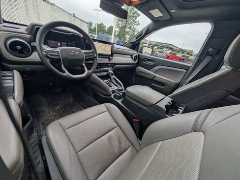 Used 2023 Chevrolet Colorado ZR2 w/ ZR2 Convenience Package III AWD/4WD image 6
