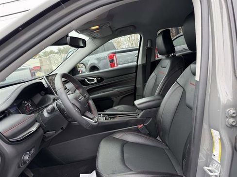 Used 2022 Jeep Compass Trailhawk AWD/4WD image 31