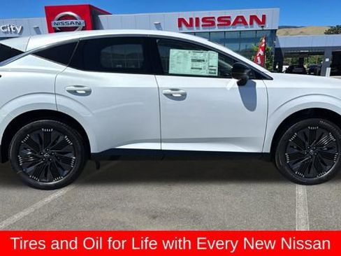 New 2026 Nissan Murano Platinum w/ Cargo Package AWD/4WD image 2