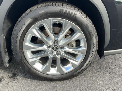 Used 2022 Toyota Highlander Limited AWD/4WD image 5