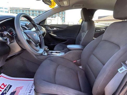 Used 2021 Chevrolet Malibu LT image 20