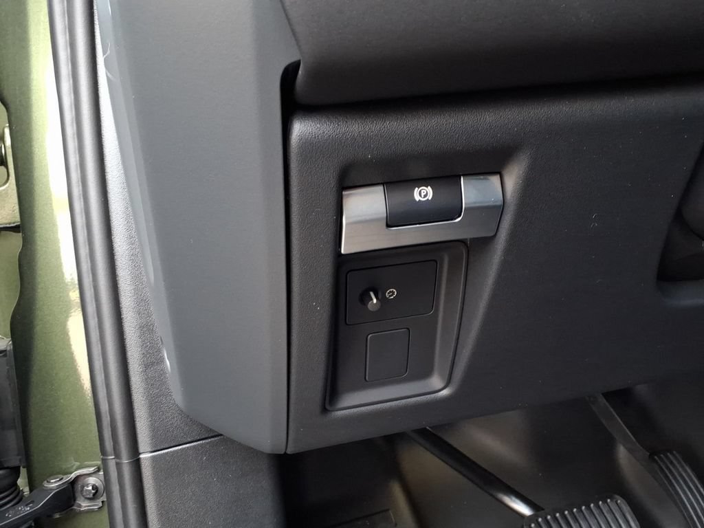 New 2026 Land Rover Defender 110 S AWD/4WD image 13