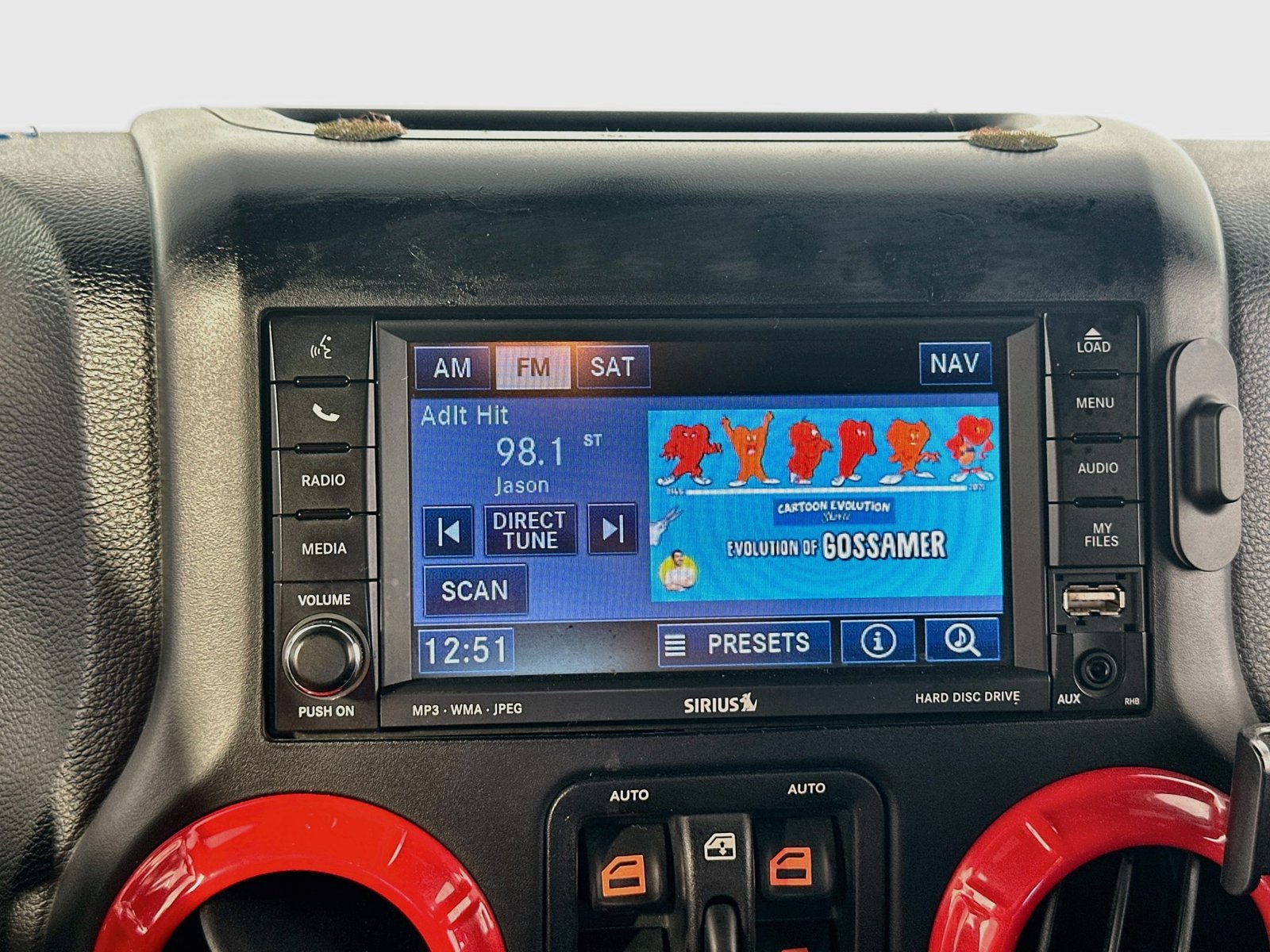 Used 2011 Jeep Wrangler Unlimited Sahara w/ Connectivity Group AWD/4WD image 11