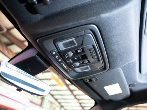 Used 2022 Chevrolet Silverado 2500 High Country w/ Technology Package image 26