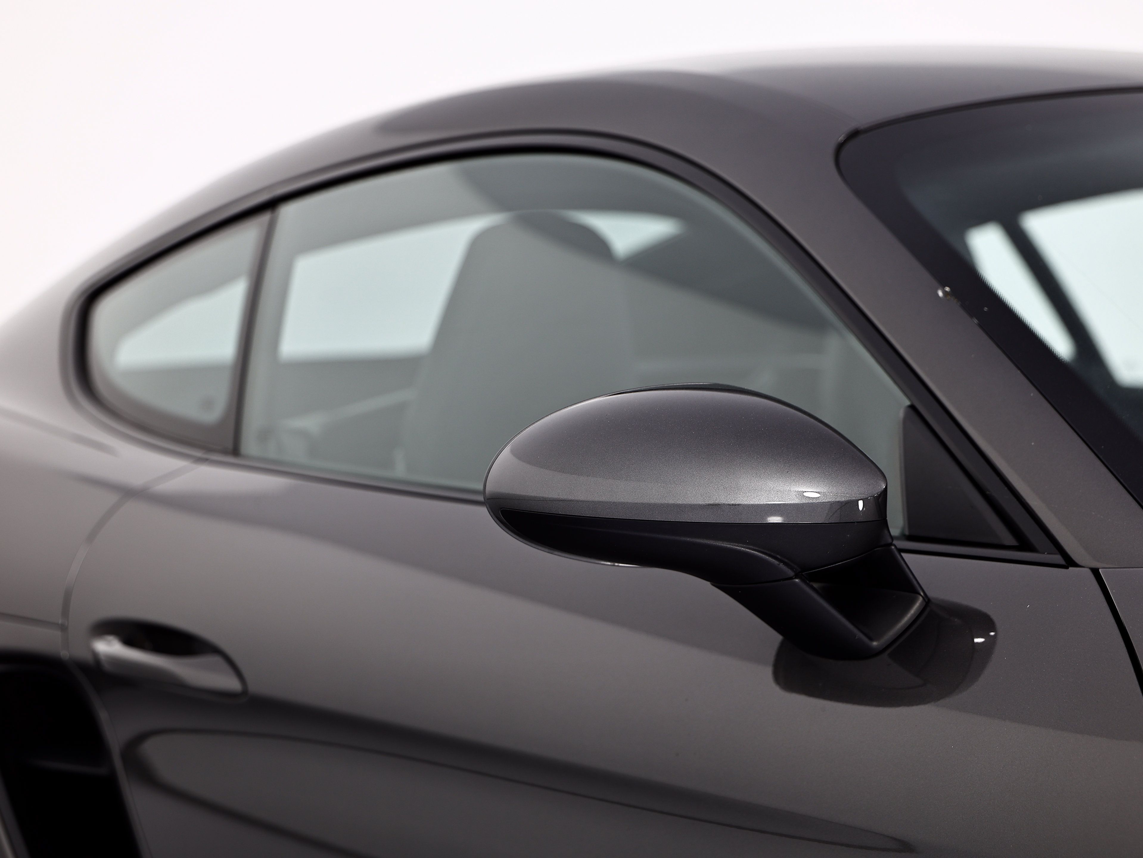 Used 2018 Porsche 718 Cayman S RWD image 14