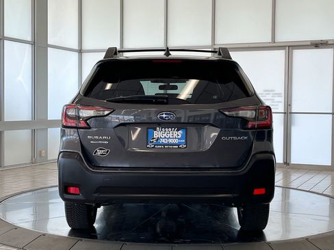 Used 2023 Subaru Outback Premium image 7