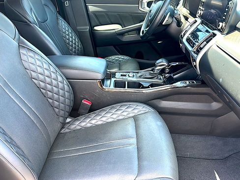 Used 2022 Kia Sorento SX FWD image 25
