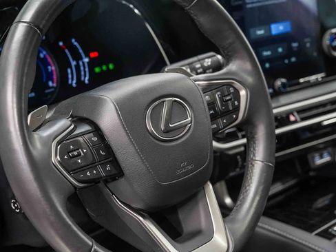 Used 2024 Lexus RX 350 FWD w/ Technology Package image 21