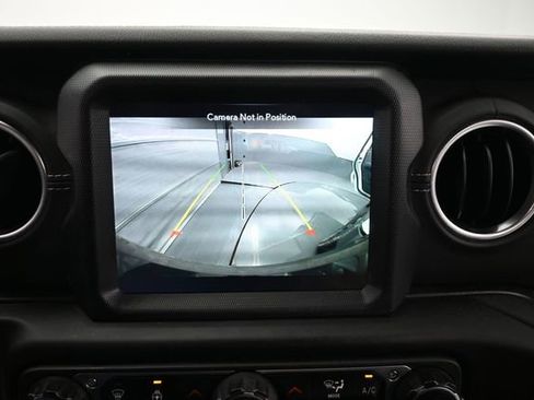 Used 2023 Jeep Wrangler Unlimited Sahara w/ Dual Top Group AWD/4WD image 19