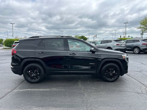 Used 2024 GMC Terrain AT4 AWD/4WD image 11